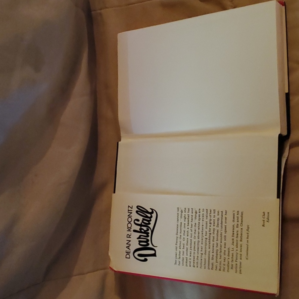 GUC:  Dean R. Koontz Books - Picture 17 of 17